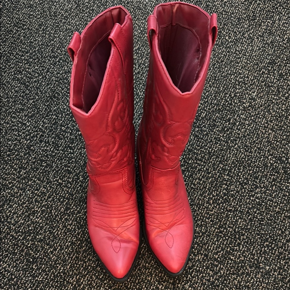 Women's red Cowboy Boots